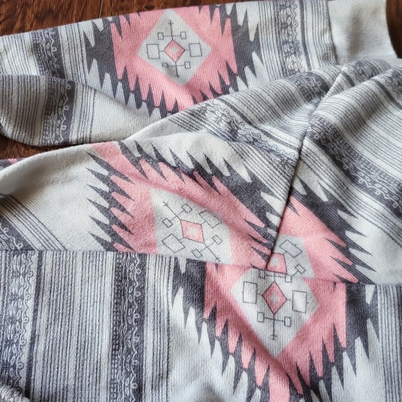Hua Lan Aztech print cardigan. Size Small - Picture 4 of 9
